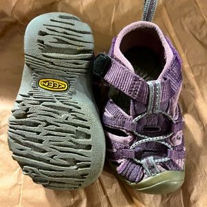 💜Keen sandals for your little girl💜